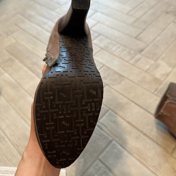 Elaine Turner Brown Leather Suede Boots EUC Sz 8 - Picture 3 of 9